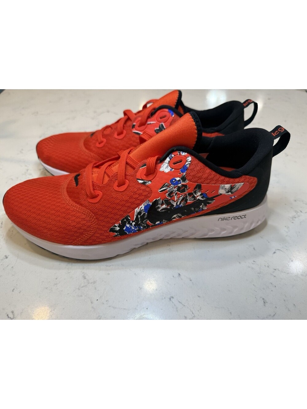 Nike 2018 Legend React Red Floral Women’s Size 12 Running Shoes BV6125-800